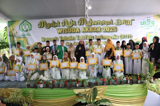 Wisuda Akbar Rumah Tahsin Tahfidz Indonesia : Lahirnya Lembaga Wakaf Marogan